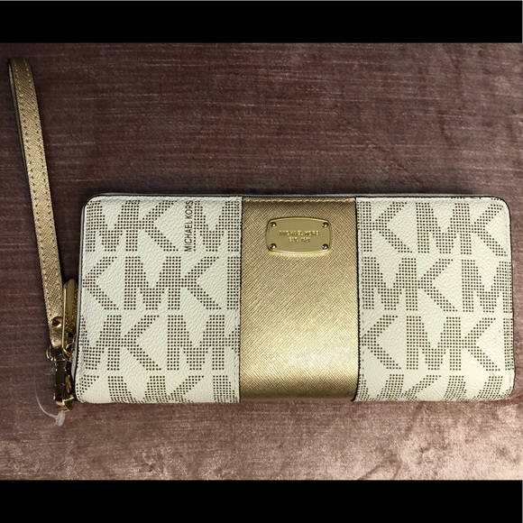 SOLD- NWT white and gold Michael Kors clutch - Picture 1 of 4